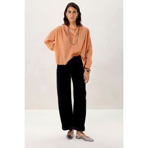 Oranje blouse met plooiing