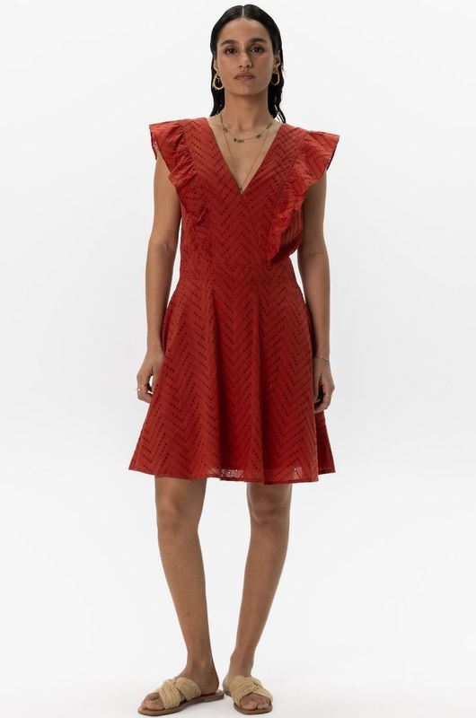 Sissy-Boy - Donkerrode Jurk - Korte Jurk - Met Broderie en Ruffles