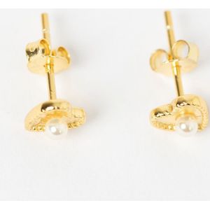 Gold Plated Stud Oorbellen Met Hartje En Parel