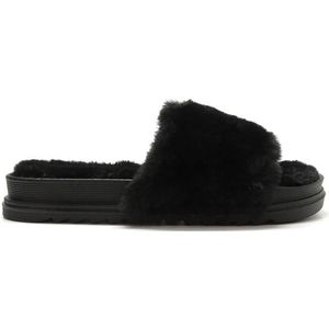 Claudia Ghizzani 2RR fluffy Slippers