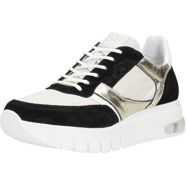 Aqa hot sale sneakers sale