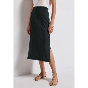 Street One Dames Knielange rok in Groen, in size: 36