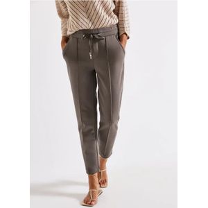 Street One Dames Loose Fit scubabroek in Bruin, in size: 46