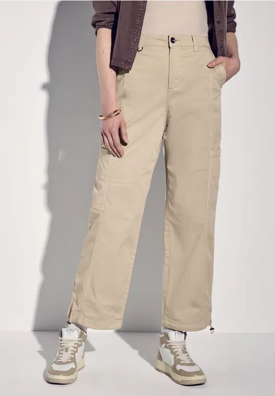 Street One Dames Cargo broek met rechte pijpen in Beige, in size: 32