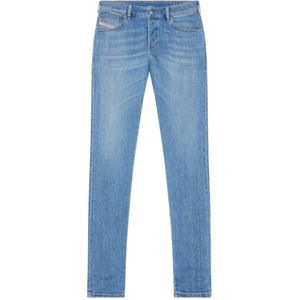 Diesel, Jeans, Heren, Blauw, W33 L32, Katoen, Slim-fit Jeans met Tapered Pijpen en Mid-rise Taille