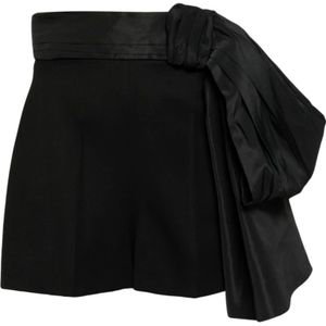 Alexander McQueen, Korte broeken, Dames, Zwart, M, Zwarte Shorts met 3,5 cm Hak