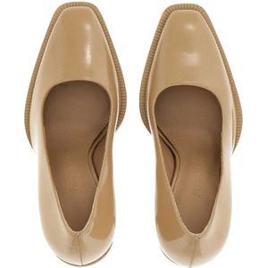 Salvatore Ferragamo, Schoenen, Dames, Beige, 38 1/2 EU, Leer, Beige Leren Hakken Décolleté