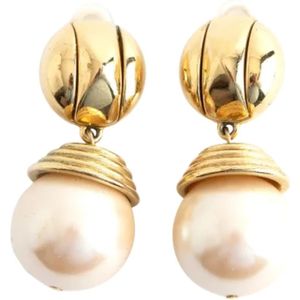 Givenchy Pre-owned, Pre-owned, Dames, Geel, ONE Size, Pre-owned Metal earrings