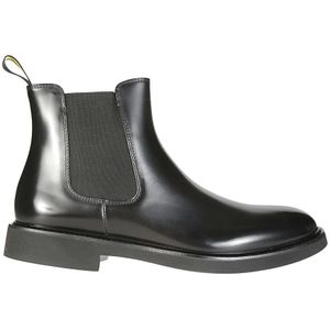 Doucal's, Klassieke Chelsea Boot voor Mannen Zwart, Heren, Maat:43 EU