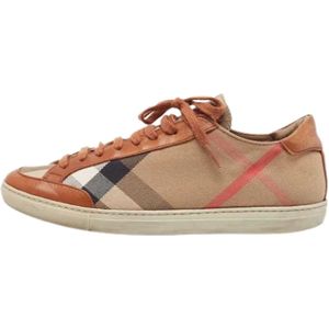 Burberry Vintage, Pre-owned, Dames, Bruin, 39 EU, Pre-owned Canvas sneakers