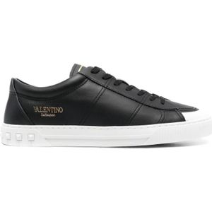 Valentino Garavani, Schoenen, Heren, Zwart, 40 1/2 EU, Leer, Zwarte City Planet Sneakers met studs