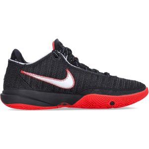 Nike, Sport, Heren, Zwart, 42 EU, Trinity Basketbalschoen Zwart/Rood