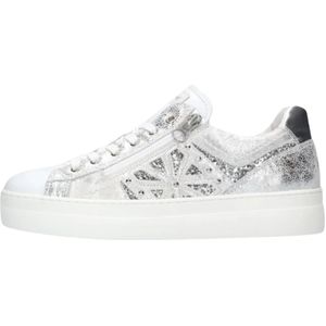 Nerogiardini, Schoenen, Dames, Grijs, 41 EU, Leer, Zilveren Lage Sneakers met Glitters