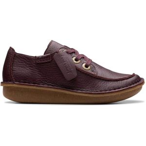 Clarks, Schoenen, Dames, Rood, 41 1/2 EU, Leer, Rode Veterschoen van Leer - Dames