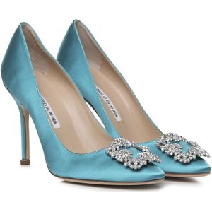 Manolo Blahnik, Pumps met amandelvormige neus en juweelgesp Blauw, Dames, Maat:40 EU