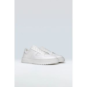 Sneaky Steve, Schoenen, unisex, Wit, 43 EU, Leer, Casual Leren Sneaker met Geperforeerde Gaten