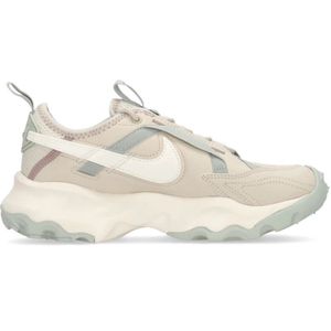 Nike, Sport, Dames, Beige, 38 EU, Taupe Lage Sneakers met Veters