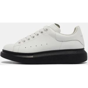 Alexander McQueen Pre-owned, Pre-owned, Dames, Wit, 39 EU, Pre-owned Leather sneakers