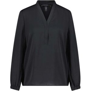 Marc Cain, Luchtige Blouse met Licht Glanzend Effect Zwart, Dames, Maat:L