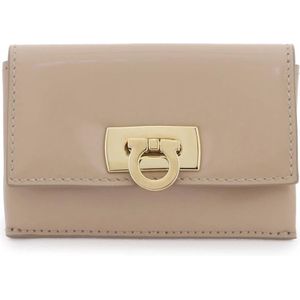 Salvatore Ferragamo, Gancini Muntportemonnee van Geborsteld Leer Beige, Dames, Maat:ONE Size