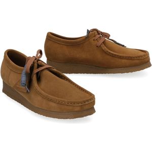 Clarks, Schoenen, Heren, Bruin, 41 EU, Suède, Suède Veterschoenen met Crêpe Zool