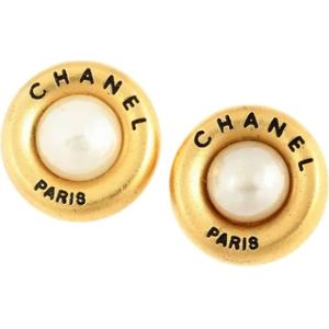 Chanel Vintage, Pre-owned, Dames, Geel, ONE Size, Pre-owned Metal earrings