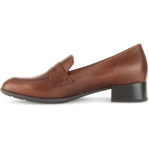 Gabor, Schoenen, Dames, Bruin, 42 EU, Leer, Gladleren loafer stadstijl