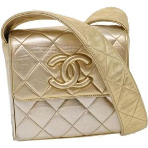 Chanel Vintage, Pre-owned, Dames, Geel, ONE Size, Tweed, Tweedehands Gouden Leren Chanel Schoudertas