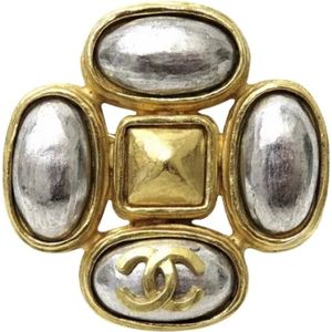 Chanel Vintage, Pre-owned, Dames, Geel, ONE Size, Pre-owned Metal brooches