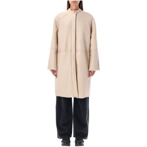 Loulou Studio, Mantels, Dames, Beige, M, Vanilla Shearling Jas - Ultiem Comfort en Stijl