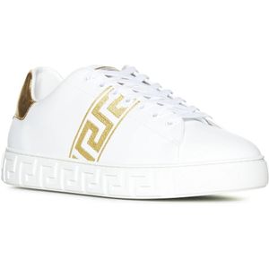 Versace, Schoenen, Heren, Wit, 44 EU, Leer, Witte Goud-tone Sneakers met Greca Motief