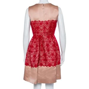 Dolce & Gabbana Pre-owned, Pre-owned, Dames, Beige, M, Satijn, Pre-owned Lace dresses