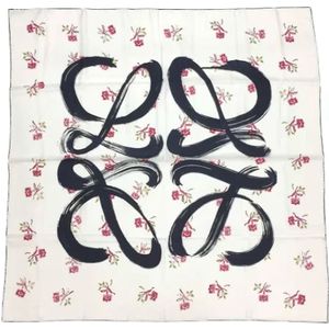 Loewe Pre-owned, Pre-owned Silk scarves Wit, Dames, Maat:ONE Size