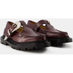 Toga Pulla, Schoenen, Dames, Rood, 36 1/2 EU, Leer, Bordeaux Leren Loafers Puntige Neus