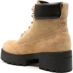 Givenchy, Schoenen, Dames, Beige, 38 1/2 EU, Suède, Kameelbruine Suède Veterschoenen