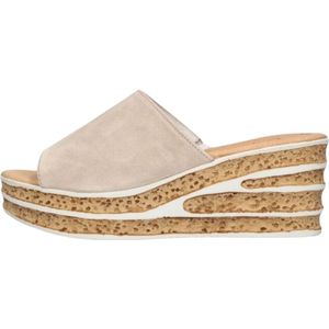 Gabor, Schoenen, Dames, Beige, 42 EU, Suède, Comfortabele Beige Suède Slipper 650.1