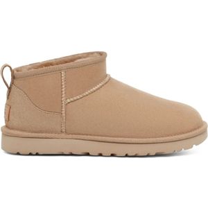 Ugg, Schoenen, Dames, Beige, 40 EU, Wol, Classic Ultra Mini Laarzen