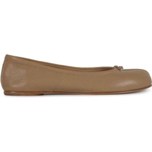 Maison Margiela, Tabi Ballerina Platte Schoenen Bruin Leer Bruin, Dames, Maat:35 EU