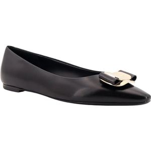 Salvatore Ferragamo, Schoenen, Dames, Zwart, 39 1/2 EU, Leer, Zwarte Leren Ballerina Schoenen