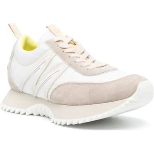 Moncler, Schoenen, Dames, Wit, 37 1/2 EU, Suède, Logo Sneakers Wit/Beige Rubberen Zool