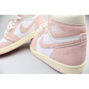 Jordan, Schoenen, Heren, Roze, 42 1/2 EU, Leer, Gewassen Roze Retro High OG Sneakers