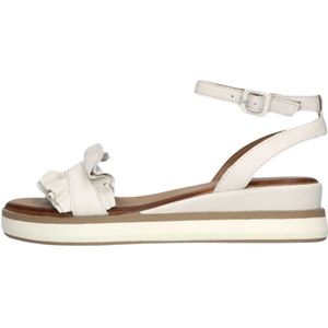 Inuovo, Schoenen, Dames, Beige, 37 EU, Leer, Beige Ruffle Sandalen Stijlvol Zomer