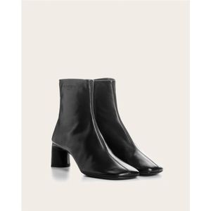 Balenciaga, Schoenen, Dames, Zwart, 41 EU, Leer, Zachte en glanzende lamsleren laarzen