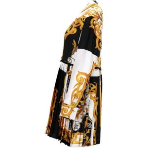 Versace Pre-owned, Pre-owned, Dames, Veelkleurig, L, Pre-owned Silk dresses