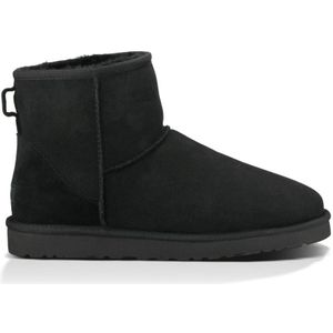 Ugg, Schoenen, Heren, Zwart, 46 EU, Suède, Laarzen Classic Mini