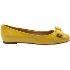 Salvatore Ferragamo Pre-owned, Pre-owned Leather flats Geel, Dames, Maat:36 EU