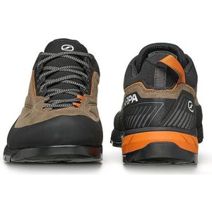 Scarpa, Sport, Heren, Bruin, 42 EU, Bruine Sneakers met Gore-Tex Membraan