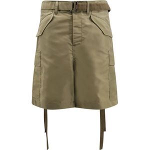 Sacai, Korte broeken, Heren, Groen, S, Nylon, Nylon Bermuda Shorts met Metalen Gesp