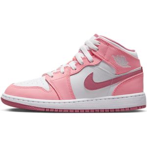 Jordan, Schoenen, Dames, Roze, 39 EU, Leer, Klassieke Valentine`s Day Sneakers