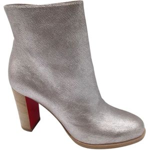 Christian Louboutin Pre-owned, Pre-owned, Dames, Grijs, 36 EU, Leer, Zilver Metallic Leren Laarzen